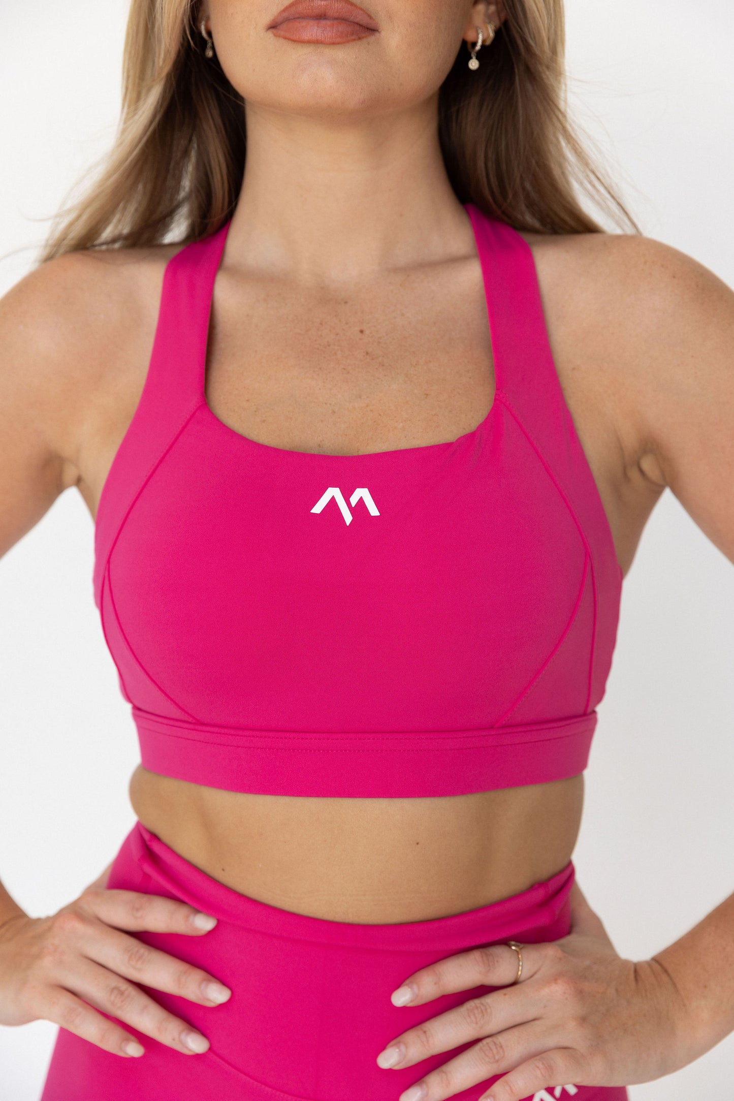 Elevate Sports Bra - Fuchsia Pink